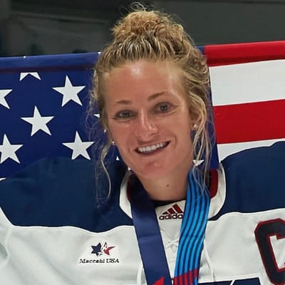 Chelsey Goldberg